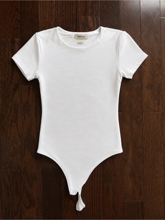 Aritzia Tops - Aritzia Babaton Cream bodysuit